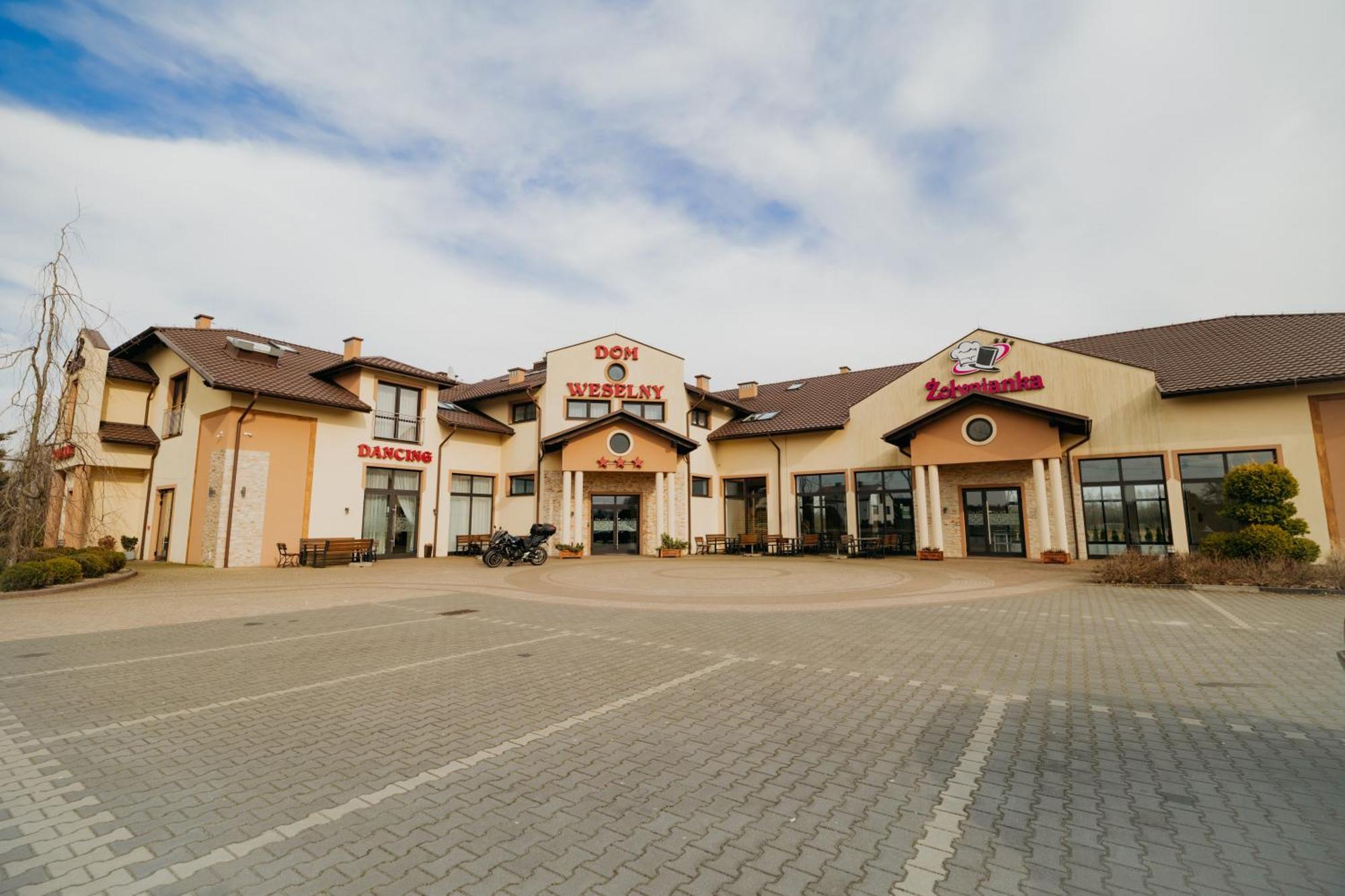 Noclegi - Apartamenty Zolynianka Exterior photo