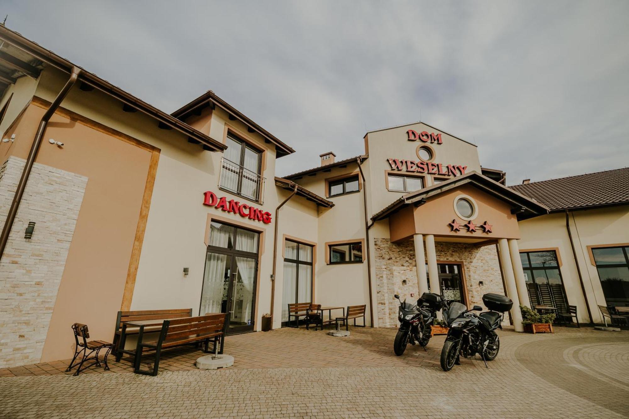 Noclegi - Apartamenty Zolynianka Exterior photo
